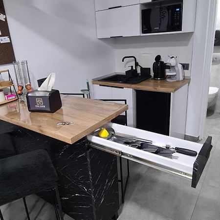 Casa Chiper - Apartament Etaj 1 Braşov Eksteriør billede