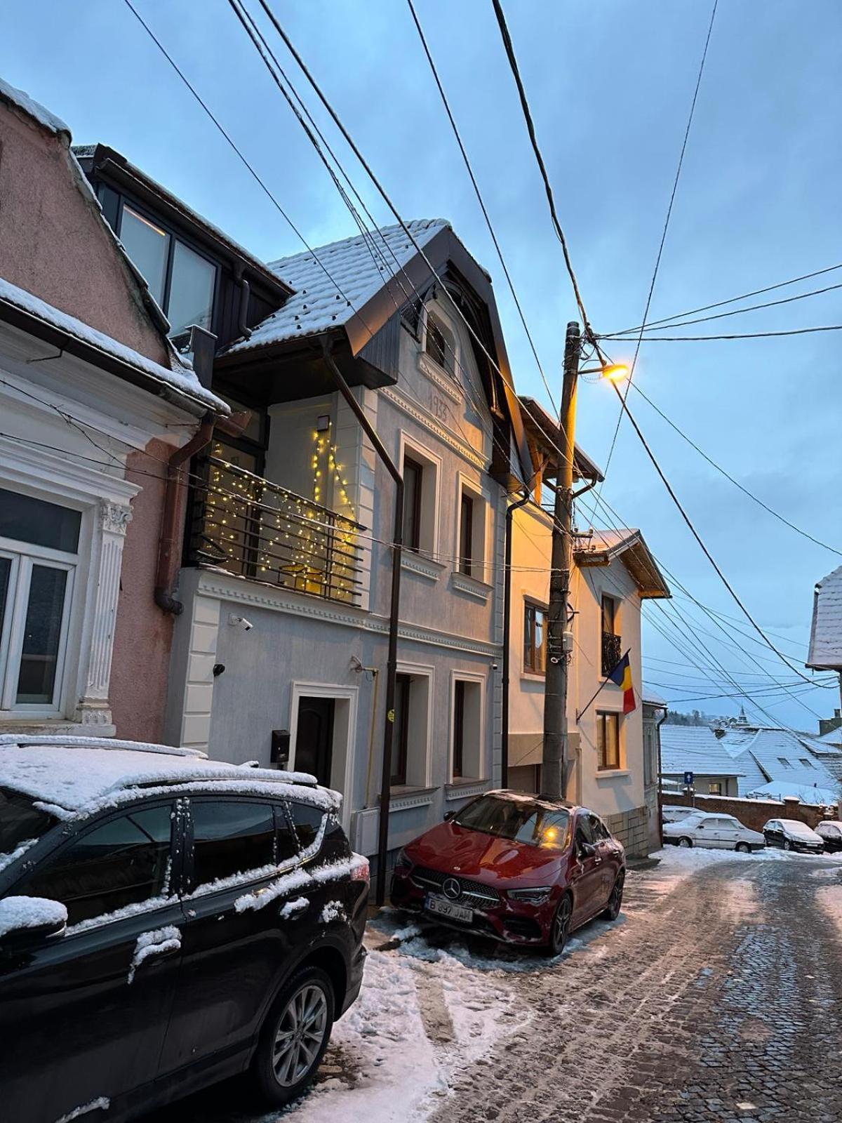 Casa Chiper - Apartament Etaj 1 Braşov Eksteriør billede