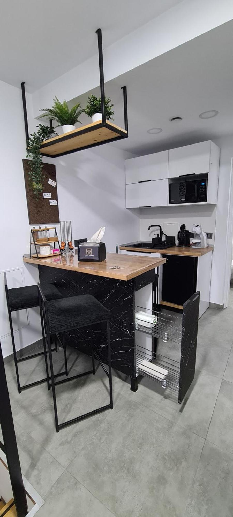 Casa Chiper - Apartament Etaj 1 Braşov Eksteriør billede